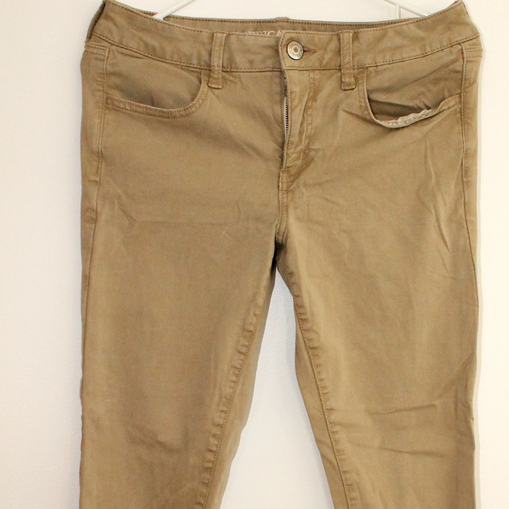 American Eagle Jegging Khakis